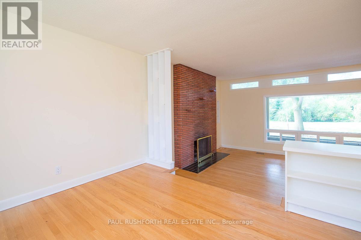 25 Wren Road, Ottawa, Ontario  K1J 7H5 - Photo 11 - X12216578