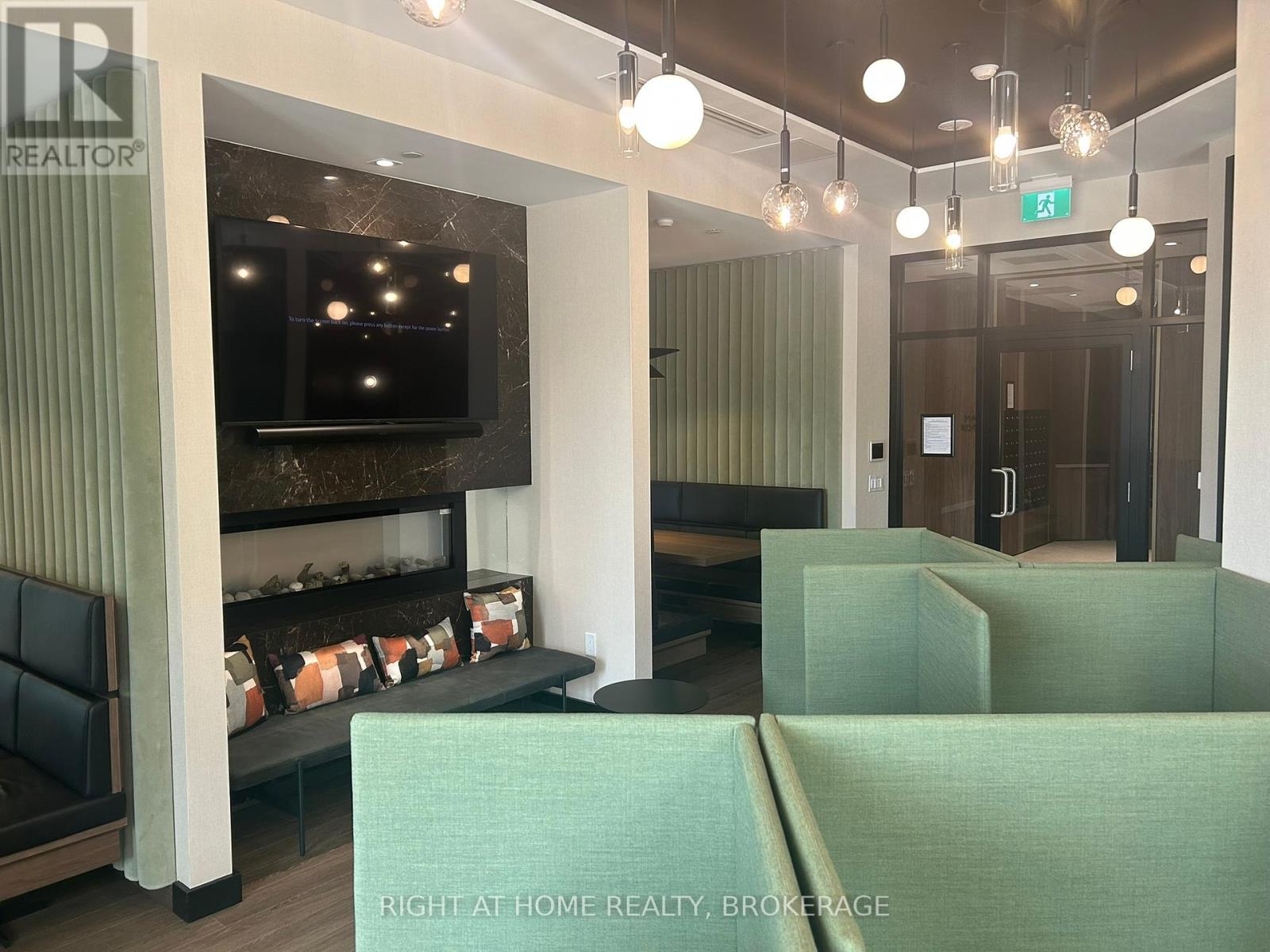 641 - 2501 Saw Whet Boulevard, Oakville, Ontario  L6M 5N2 - Photo 12 - W12211454