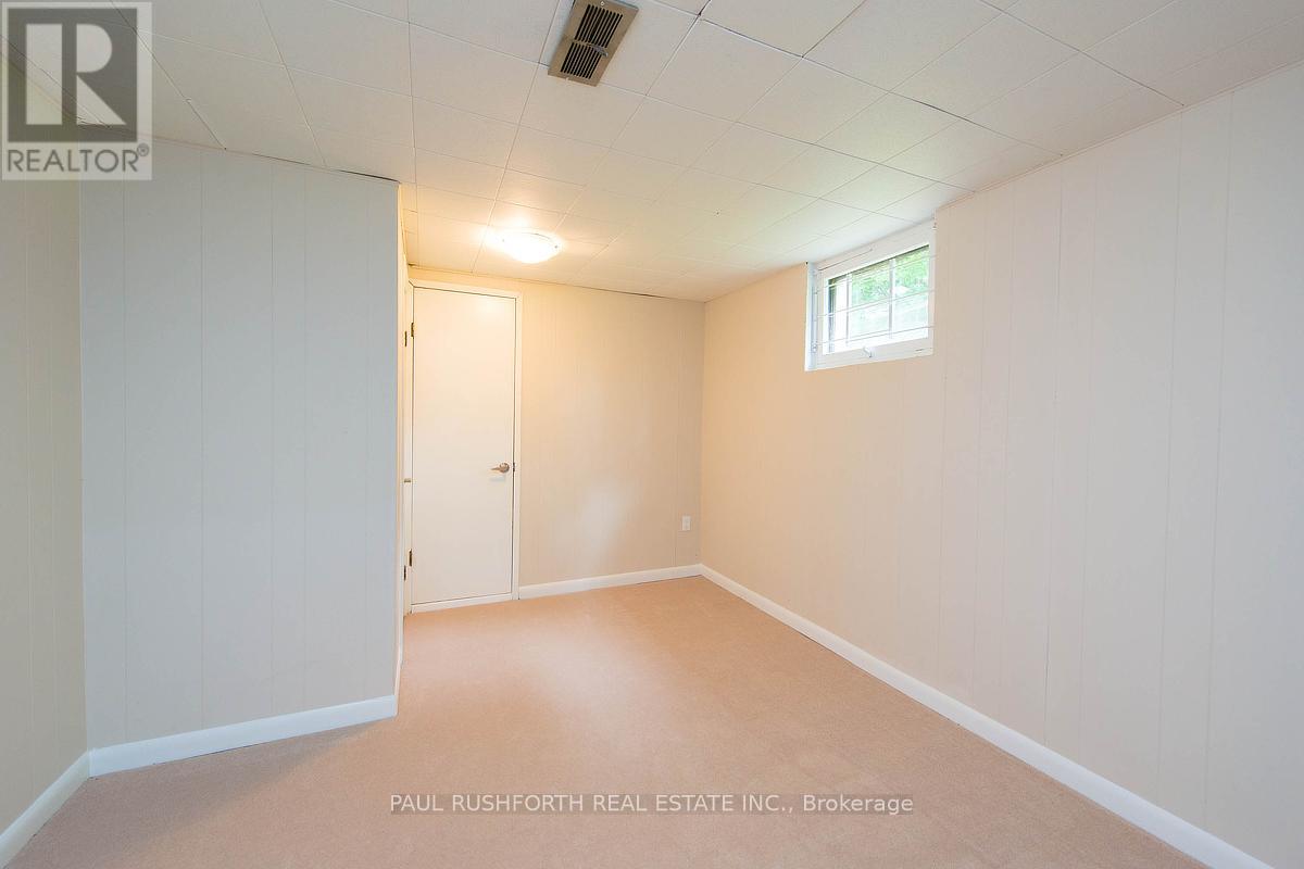 25 Wren Road, Ottawa, Ontario  K1J 7H5 - Photo 24 - X12216578
