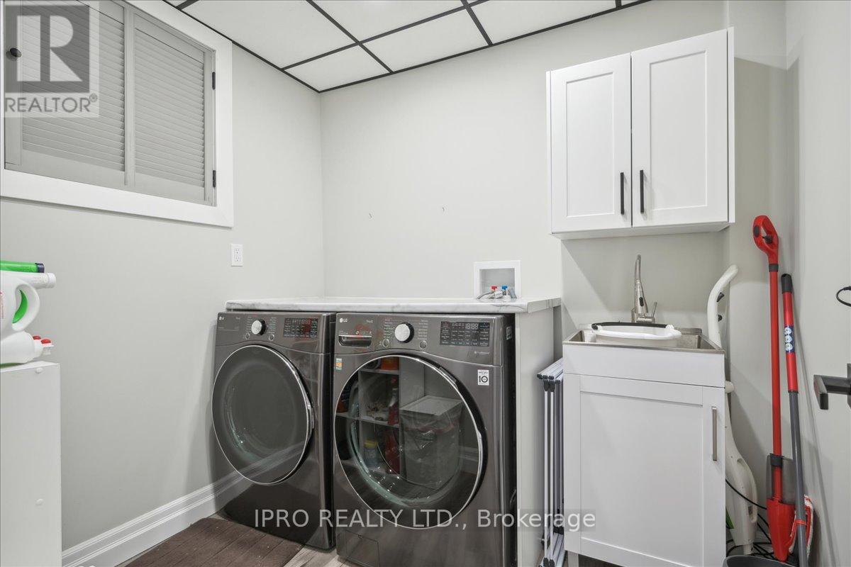 2153 Marc Lane, Burlington, Ontario  L7M 3W6 - Photo 31 - W12215937
