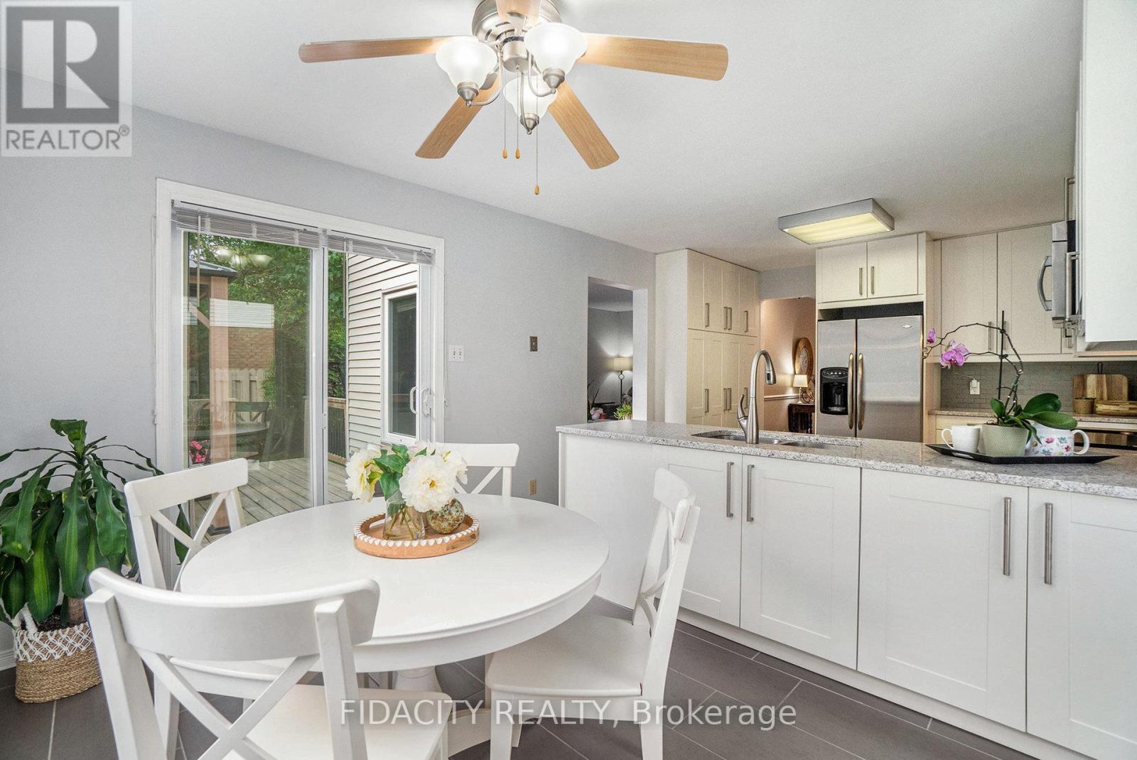 17 Albury Crescent, Ottawa, Ontario  K2S 1G7 - Photo 13 - X12216613