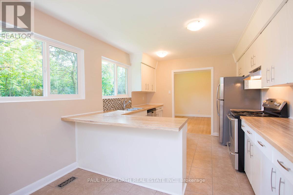 25 Wren Road, Ottawa, Ontario  K1J 7H5 - Photo 15 - X12216578