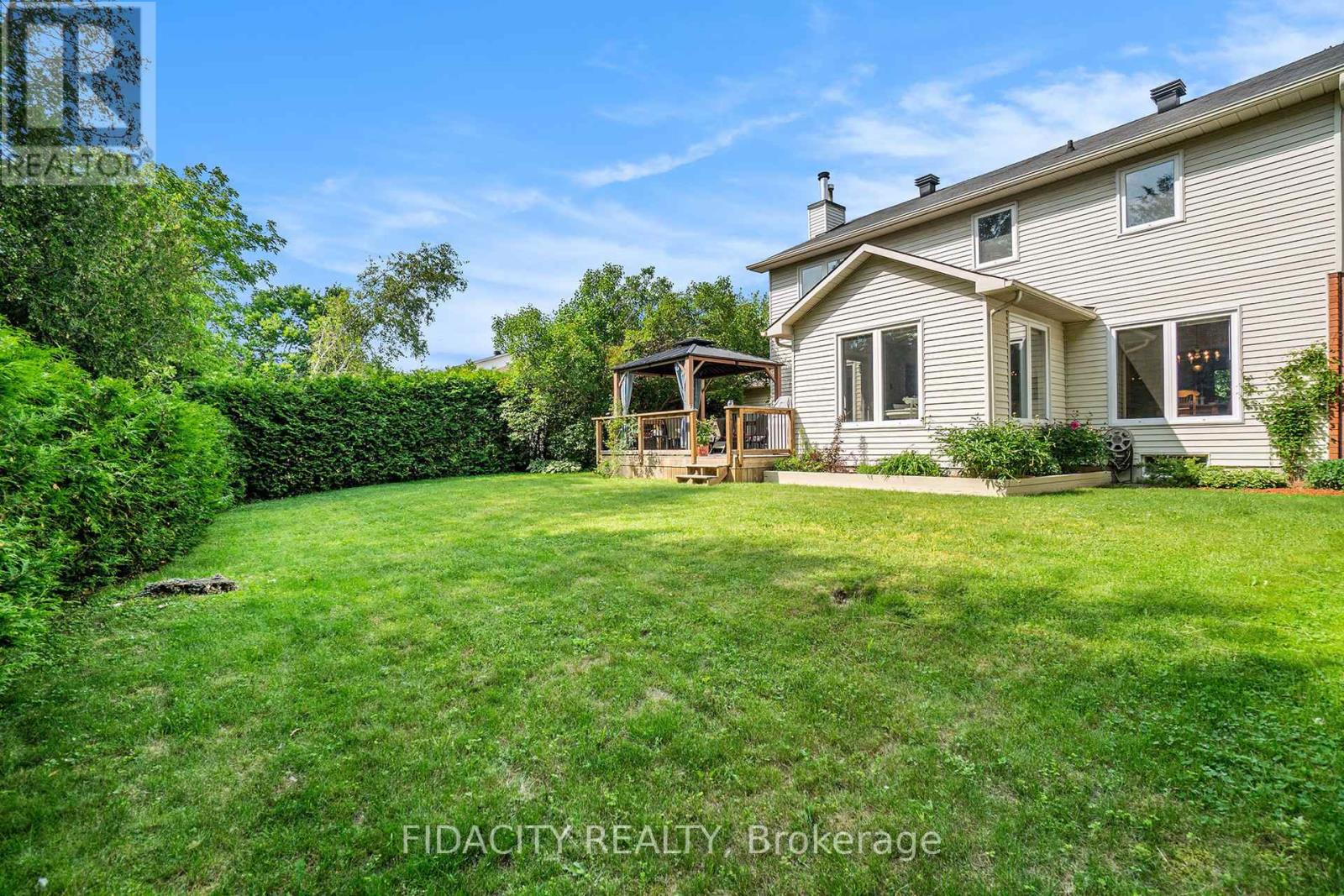 17 Albury Crescent, Ottawa, Ontario  K2S 1G7 - Photo 28 - X12216613