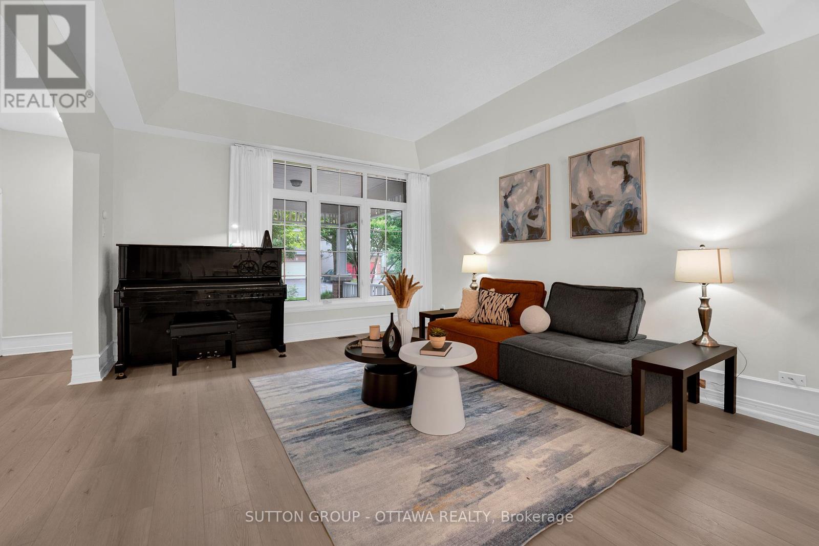 8 Dunn Street, Ottawa, Ontario  K2K 3J8 - Photo 3 - X12216632