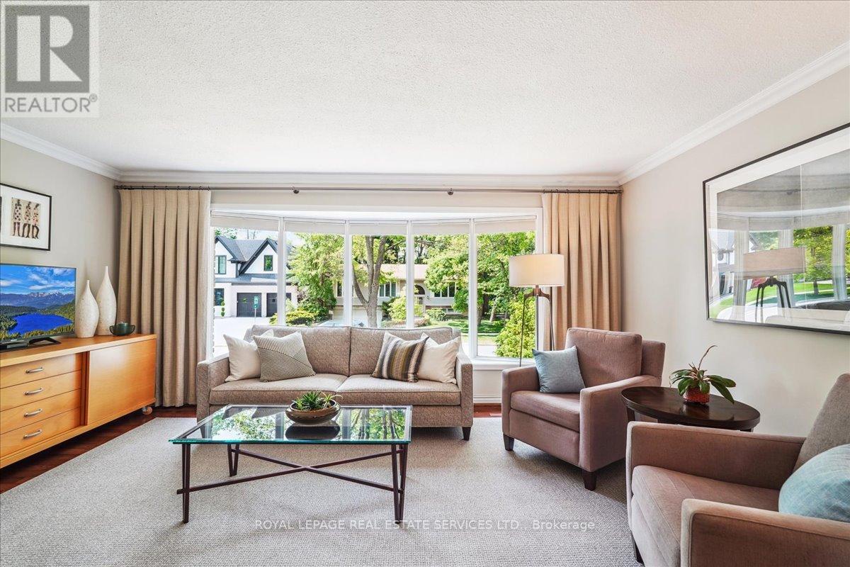 2250 Dunedin Road, Oakville (Fd Ford), Ontario  L6J 5V5 - Photo 6 - W12215985