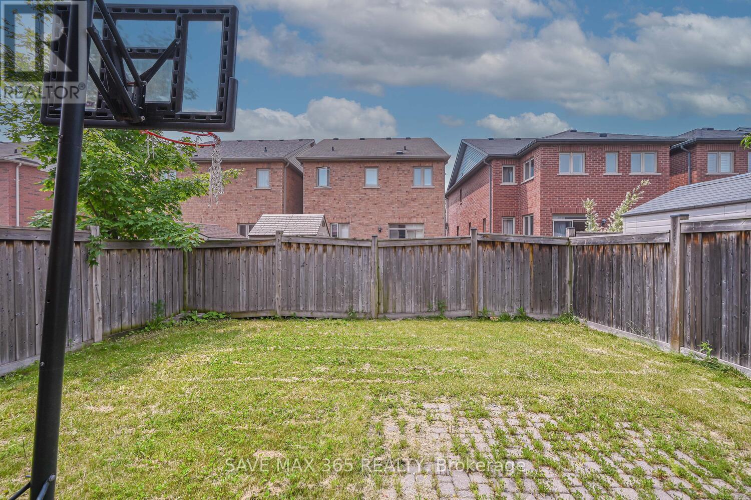 330 Giddings Crescent, Milton, Ontario  L9T 7A4 - Photo 50 - W12215980
