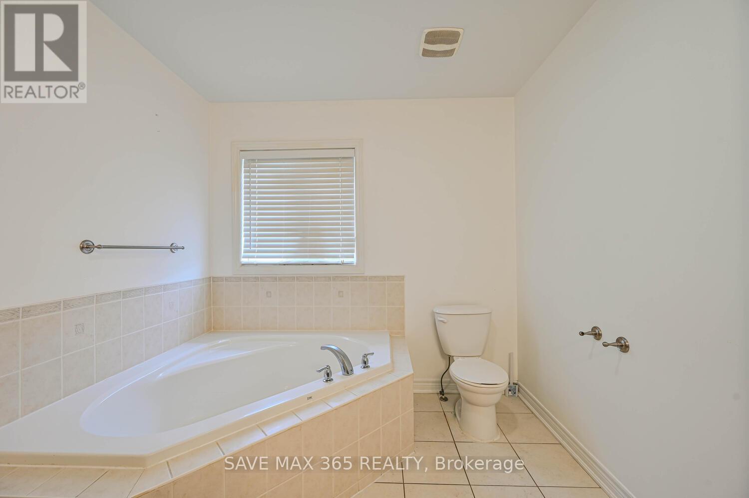 330 Giddings Crescent, Milton, Ontario  L9T 7A4 - Photo 37 - W12215980