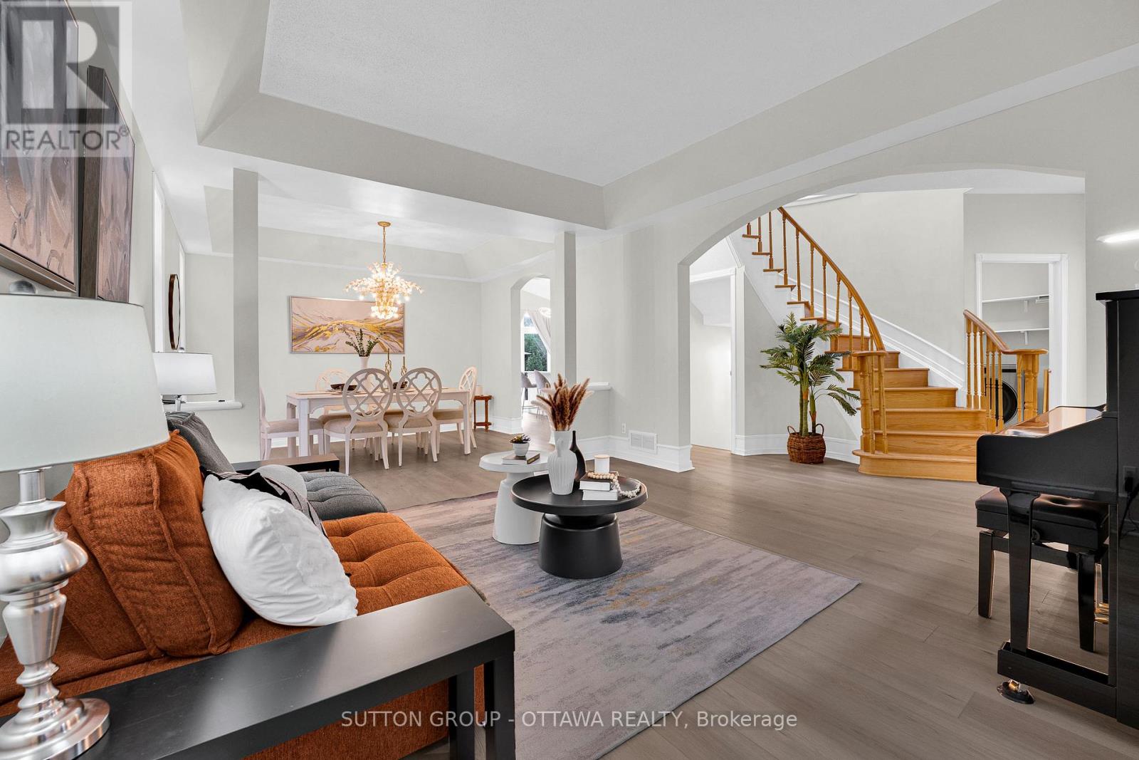 8 Dunn Street, Ottawa, Ontario  K2K 3J8 - Photo 6 - X12216632