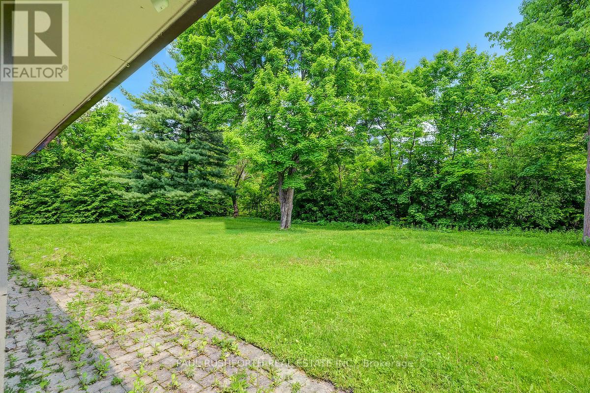 25 Wren Road, Ottawa, Ontario  K1J 7H5 - Photo 28 - X12216578