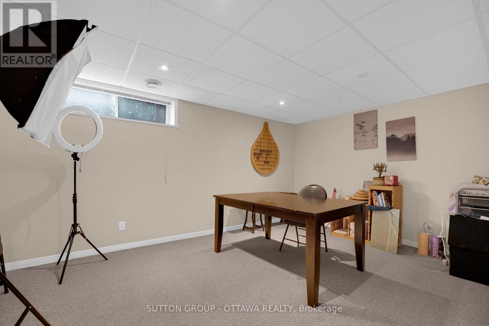 8 Dunn Street, Ottawa, Ontario  K2K 3J8 - Photo 38 - X12216632