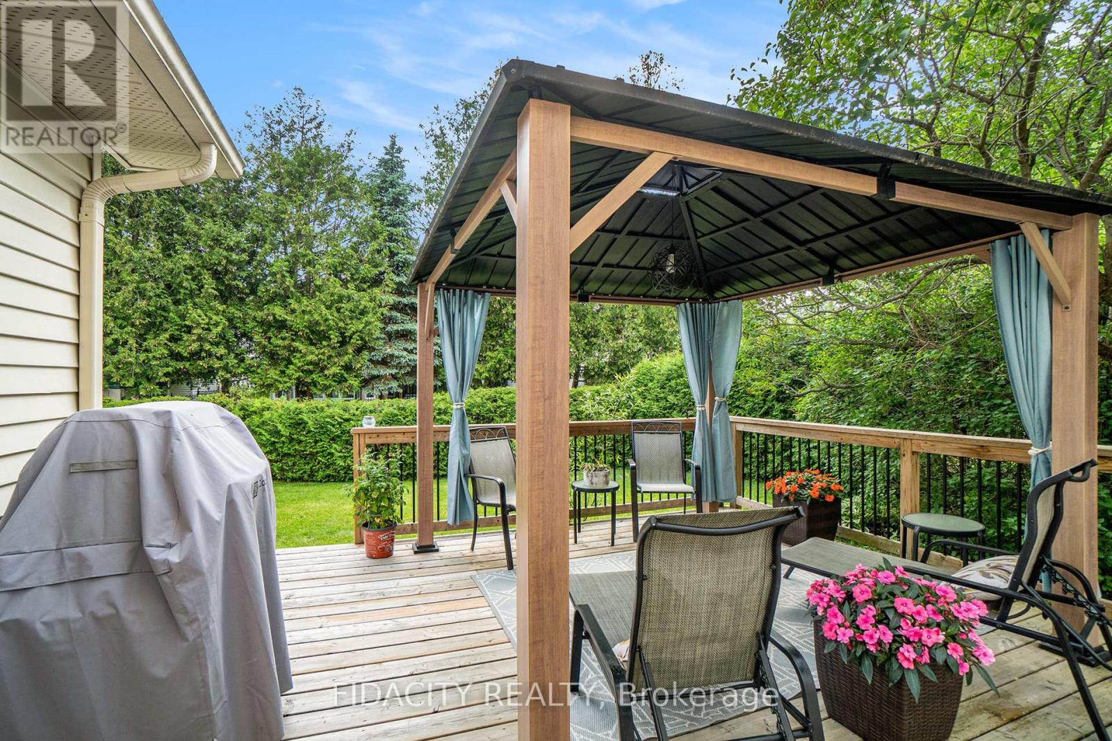 17 Albury Crescent, Ottawa, Ontario  K2S 1G7 - Photo 29 - X12216613