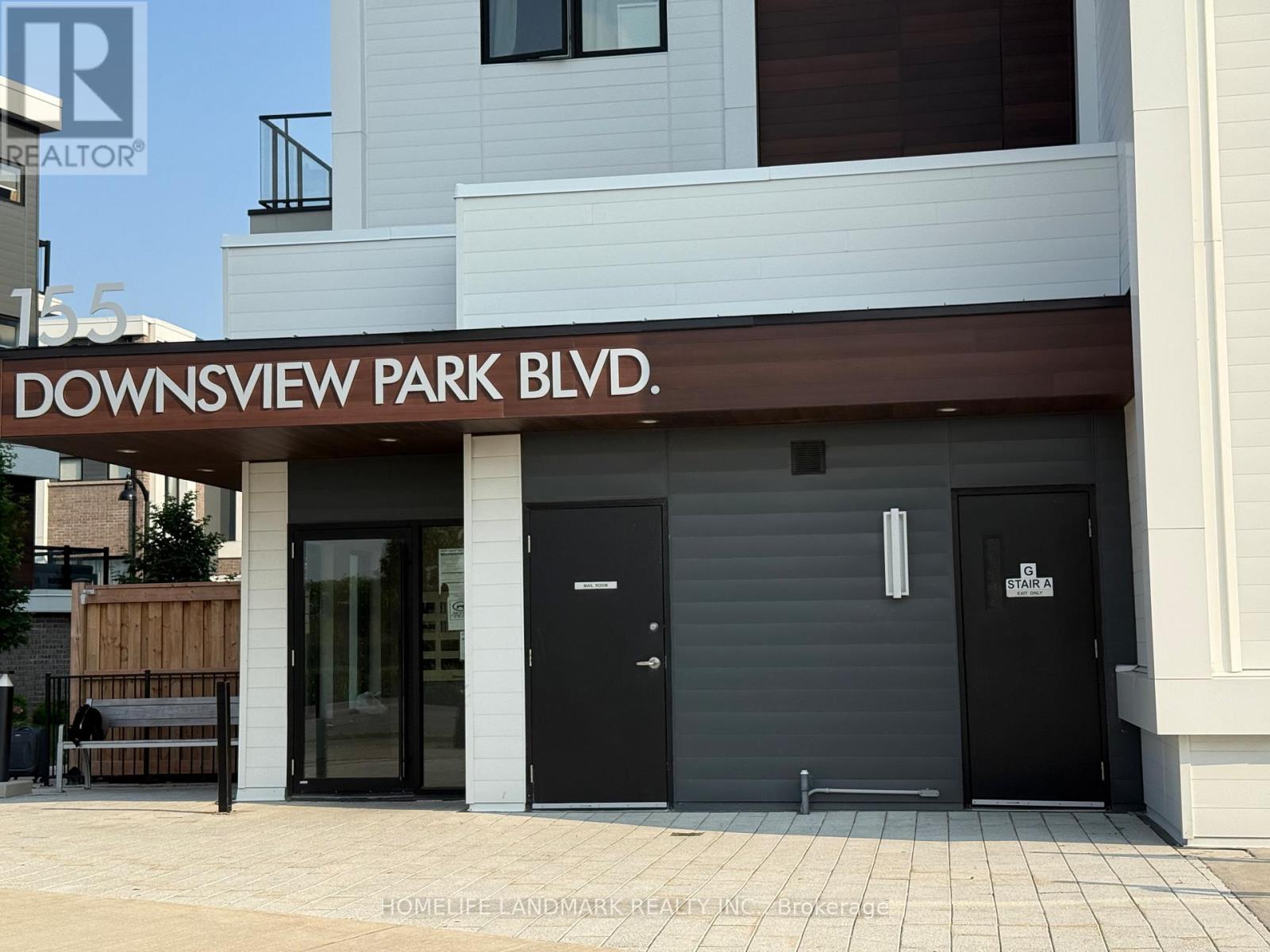 112 - 155 Downsview Park Boulevard, Toronto, Ontario  M3K 0E3 - Photo 2 - W12215957