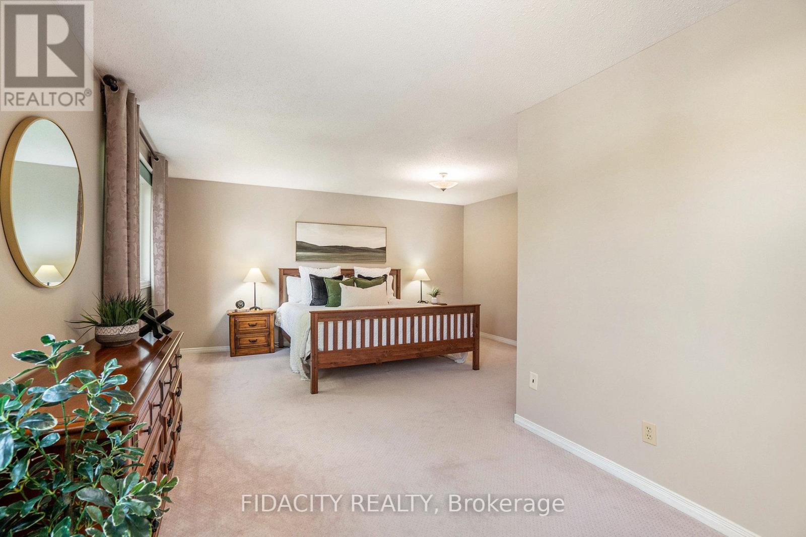 17 Albury Crescent, Ottawa, Ontario  K2S 1G7 - Photo 19 - X12216613