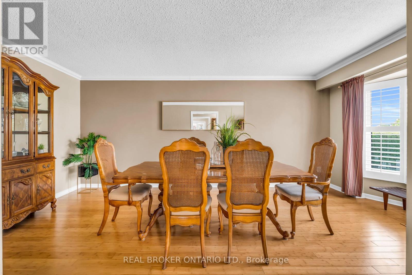 18 Mansfield Street, Brampton (Central Park), Ontario  L6S 2Y4 - Photo 18 - W12216021