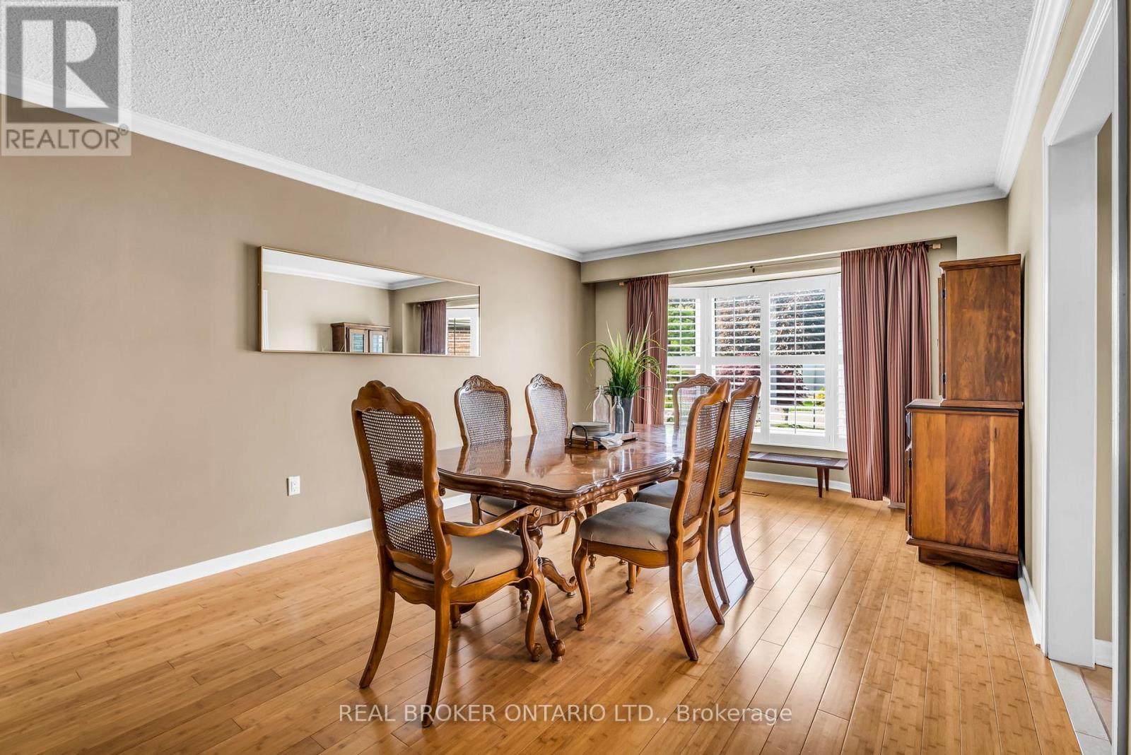 18 Mansfield Street, Brampton (Central Park), Ontario  L6S 2Y4 - Photo 19 - W12216021