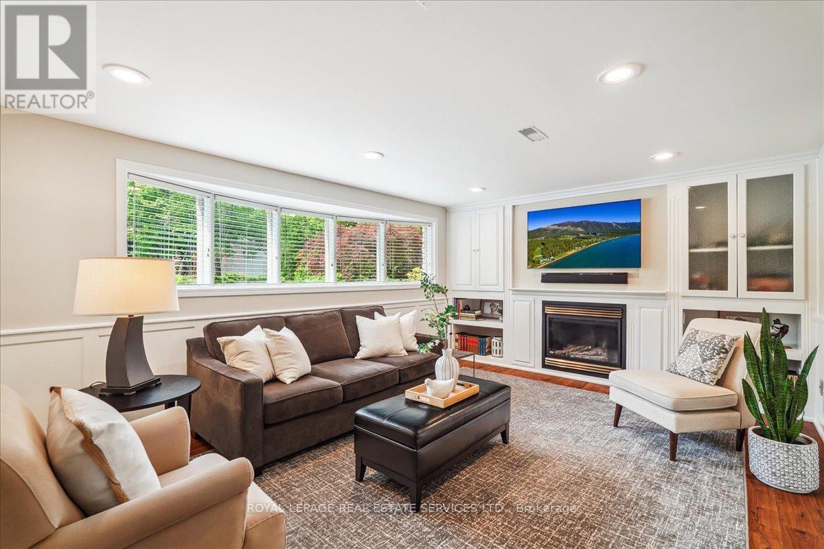 2250 Dunedin Road, Oakville (Fd Ford), Ontario  L6J 5V5 - Photo 24 - W12215985