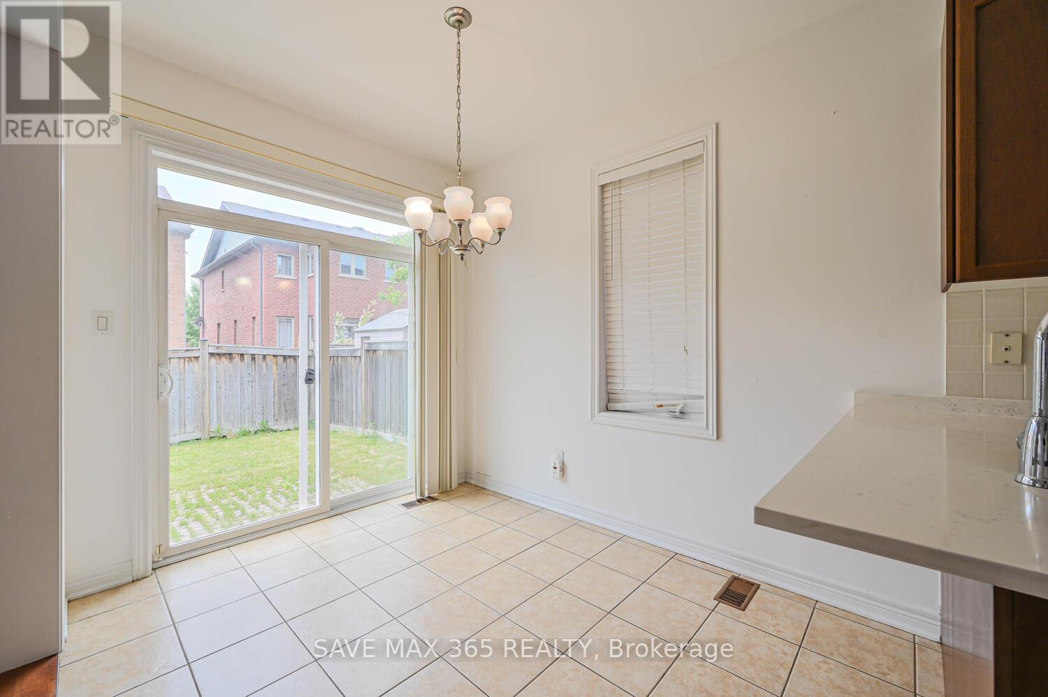 330 Giddings Crescent, Milton, Ontario  L9T 7A4 - Photo 21 - W12215980