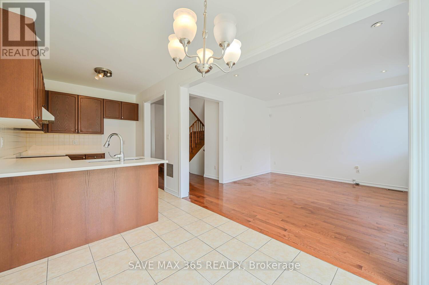 330 Giddings Crescent, Milton, Ontario  L9T 7A4 - Photo 22 - W12215980