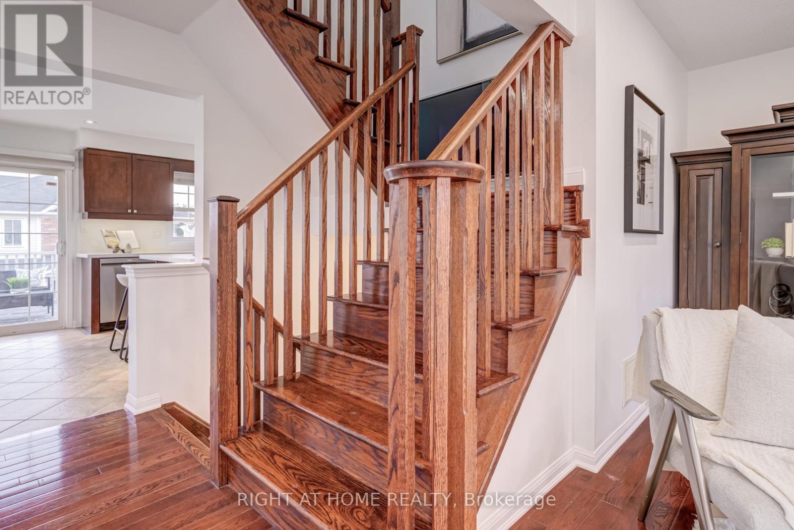 664 Scott Boulevard, Milton, Ontario  L9T 0P3 - Photo 30 - W12215992