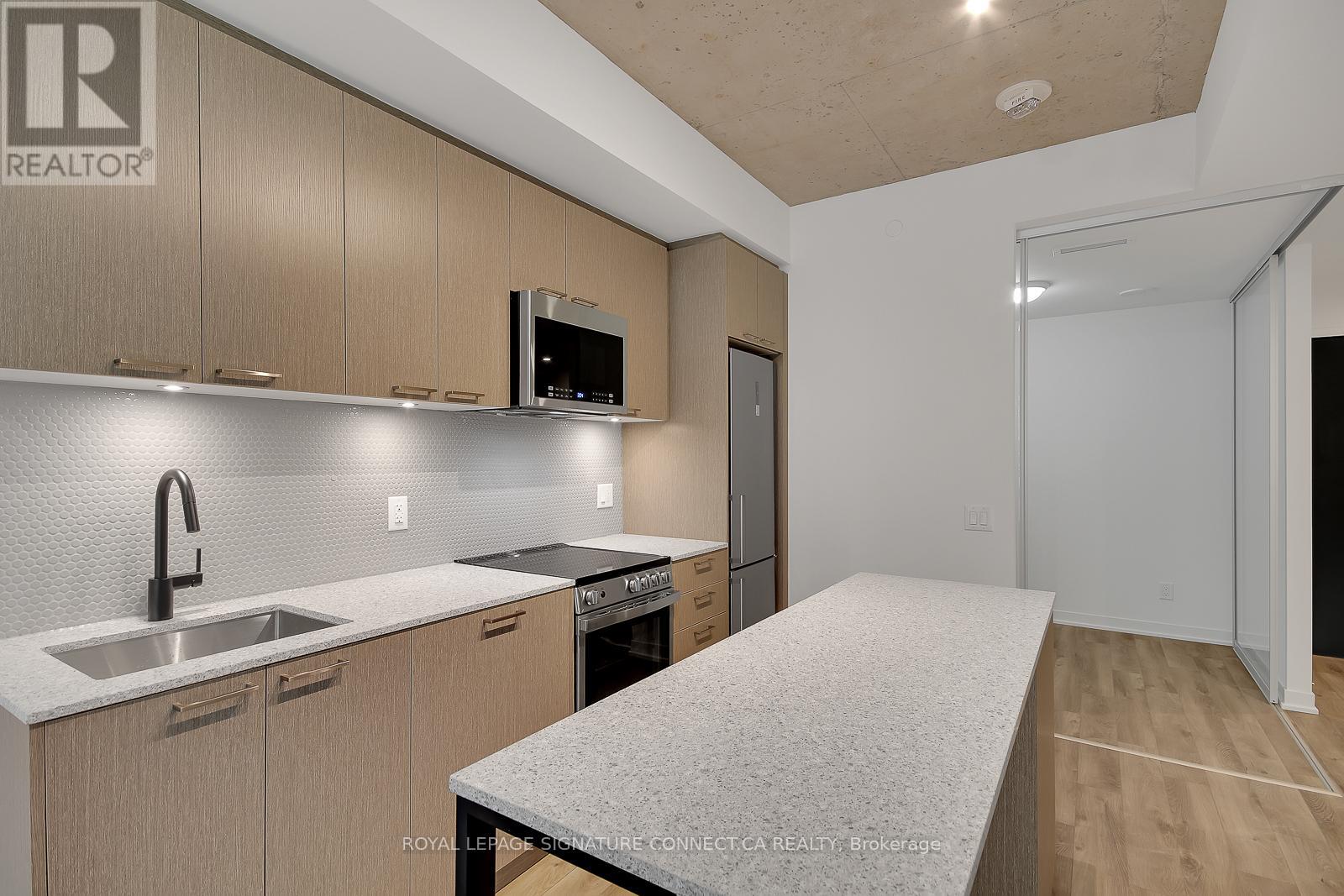 410 - 1808 St Clair Avenue W, Toronto (Weston-Pellam Park), Ontario  M6N 0C1 - Photo 15 - W12216032