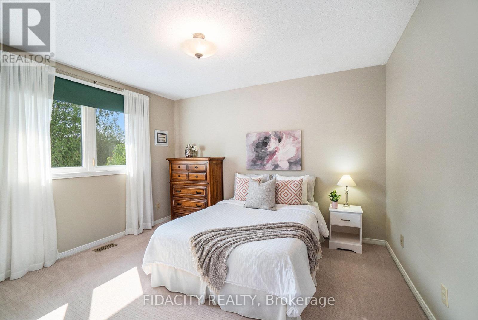 17 Albury Crescent, Ottawa, Ontario  K2S 1G7 - Photo 25 - X12216613