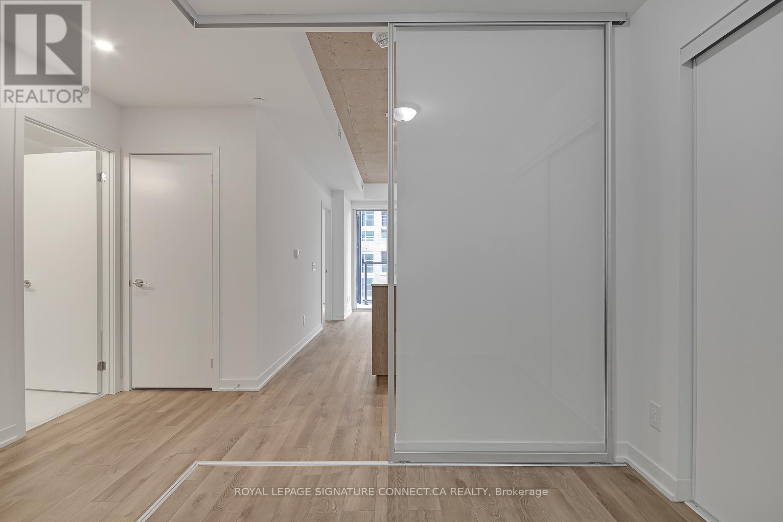 410 - 1808 St Clair Avenue W, Toronto (Weston-Pellam Park), Ontario  M6N 0C1 - Photo 5 - W12216032