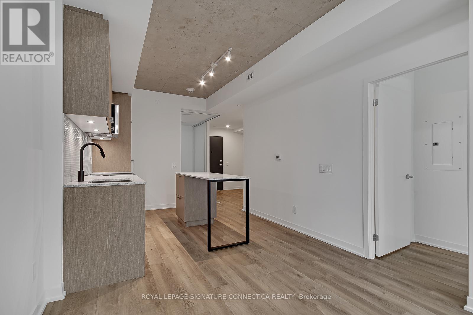 410 - 1808 St Clair Avenue W, Toronto (Weston-Pellam Park), Ontario  M6N 0C1 - Photo 23 - W12216032