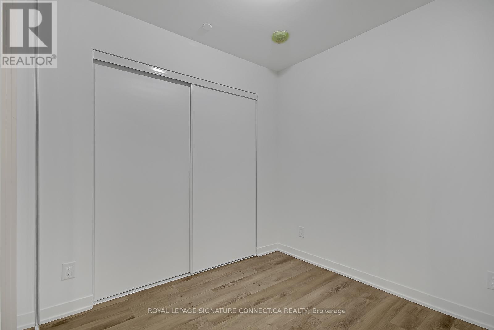 410 - 1808 St Clair Avenue W, Toronto (Weston-Pellam Park), Ontario  M6N 0C1 - Photo 4 - W12216032