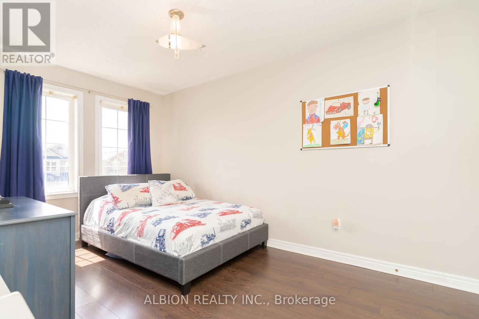 40 Emily Carr Crescent, Caledon, Ontario  L7E 2K9 - Photo 29 - W12216044