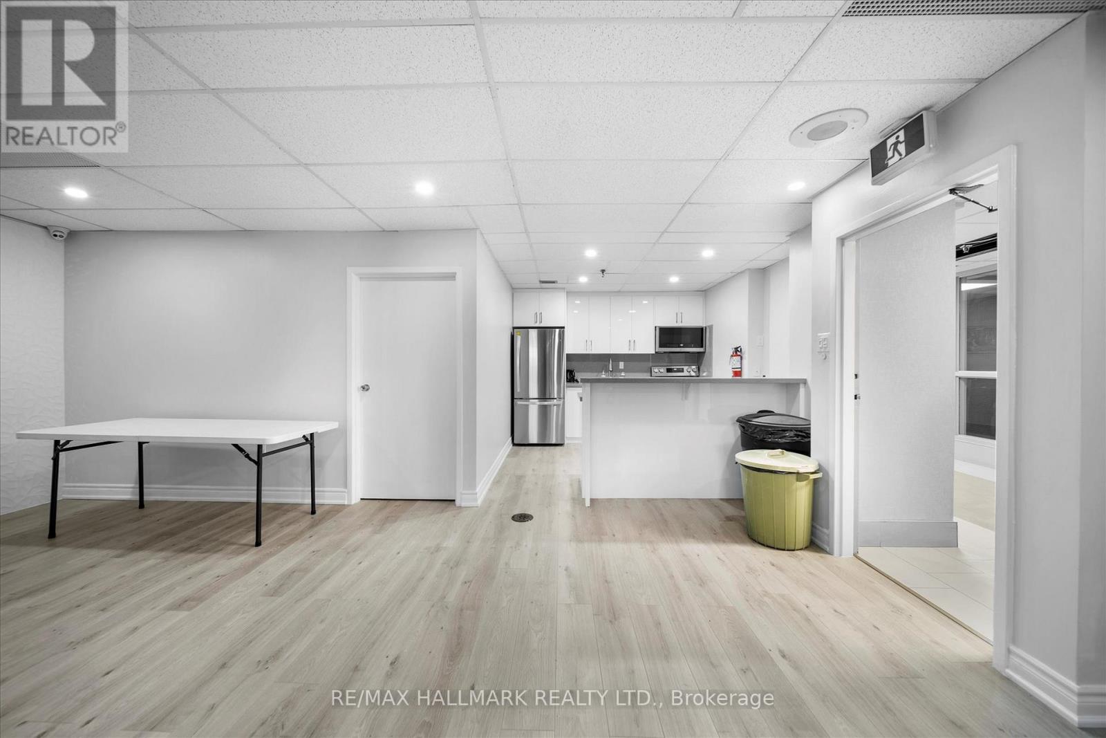 410 - 3 Lisa Street, Brampton (Queen Street Corridor), Ontario  L6T 4A2 - Photo 45 - W12216066