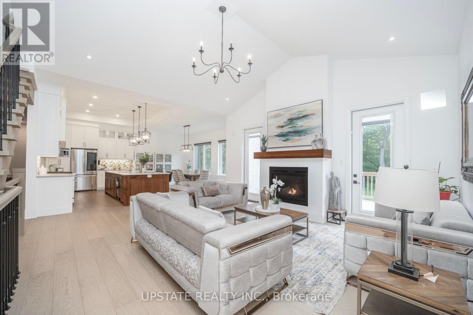 656 Bush Street, Caledon, Ontario  L7K 0E5 - Photo 12 - W12216072
