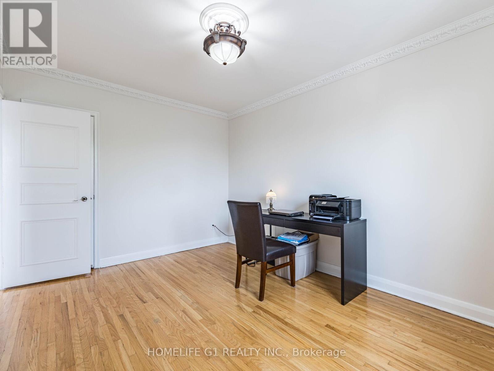 43 Fernando Road, Toronto, Ontario  M9M 2P7 - Photo 24 - W12200450