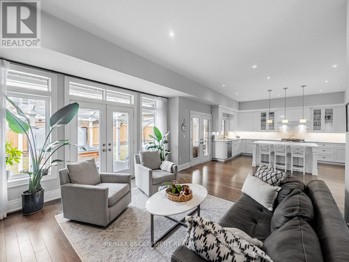 2541 Kate Common, Oakville, Ontario  L6L 0E9 - Photo 13 - W12212862