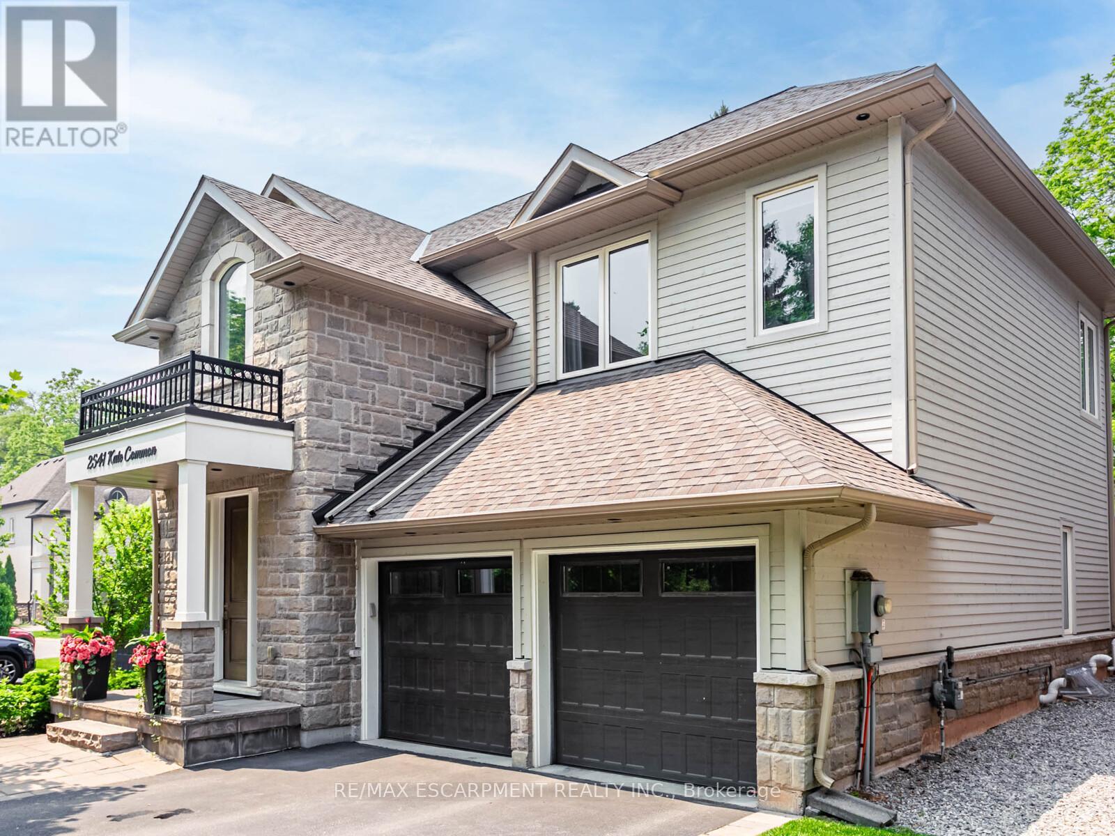 2541 Kate Common, Oakville, Ontario  L6L 0E9 - Photo 2 - W12212862