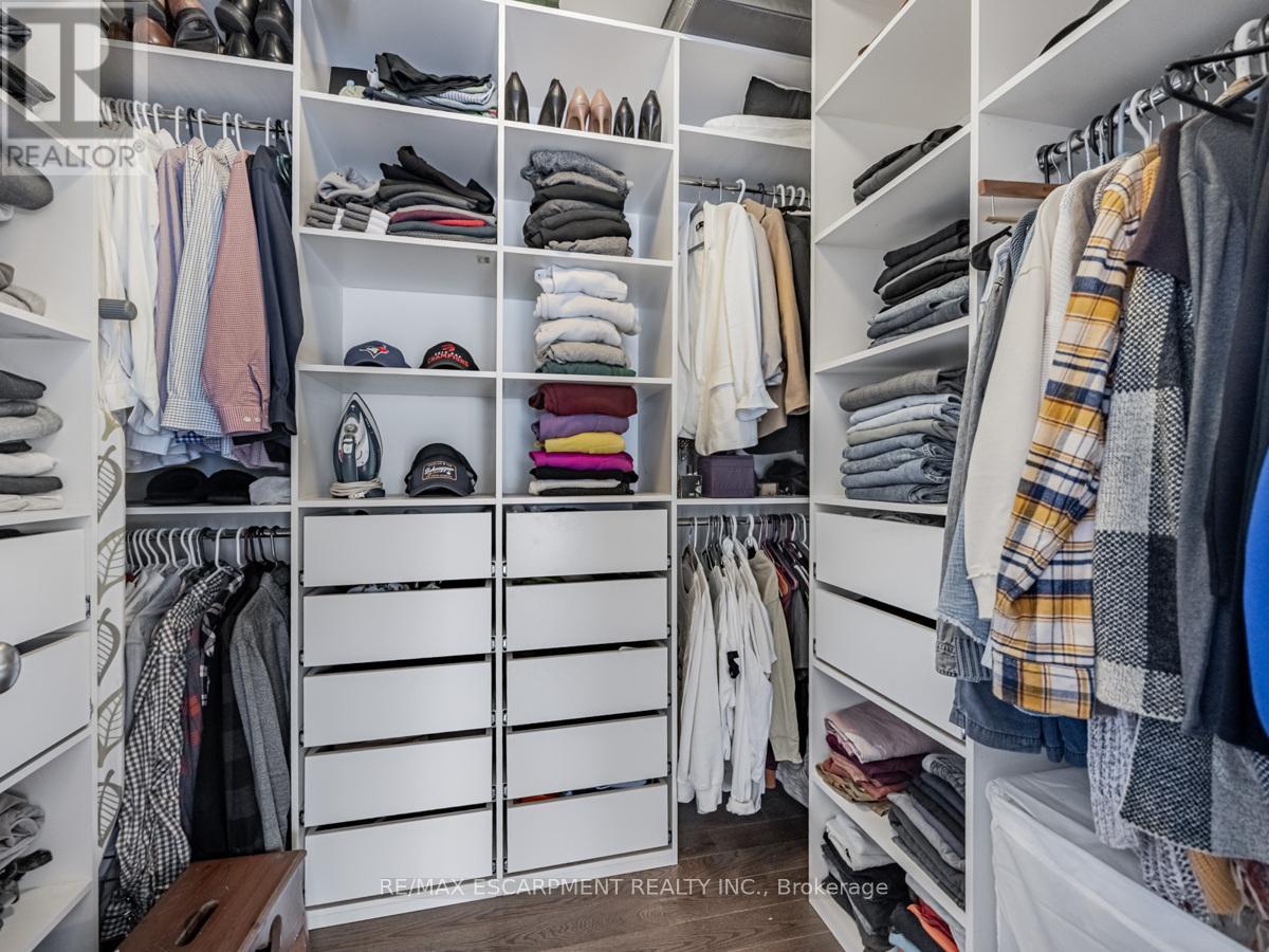 2541 Kate Common, Oakville, Ontario  L6L 0E9 - Photo 24 - W12212862