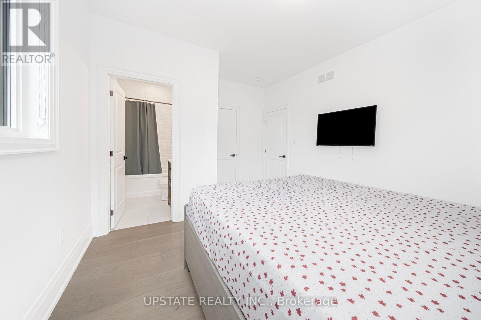 656 Bush Street, Caledon, Ontario  L7K 0E5 - Photo 43 - W12216072