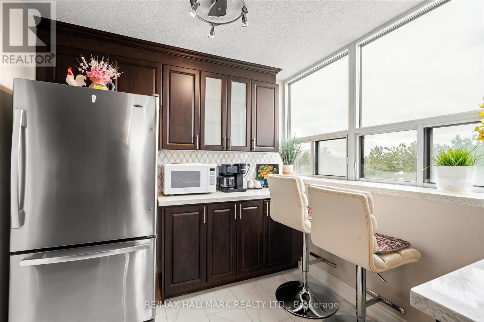410 - 3 Lisa Street, Brampton (Queen Street Corridor), Ontario  L6T 4A2 - Photo 13 - W12216066