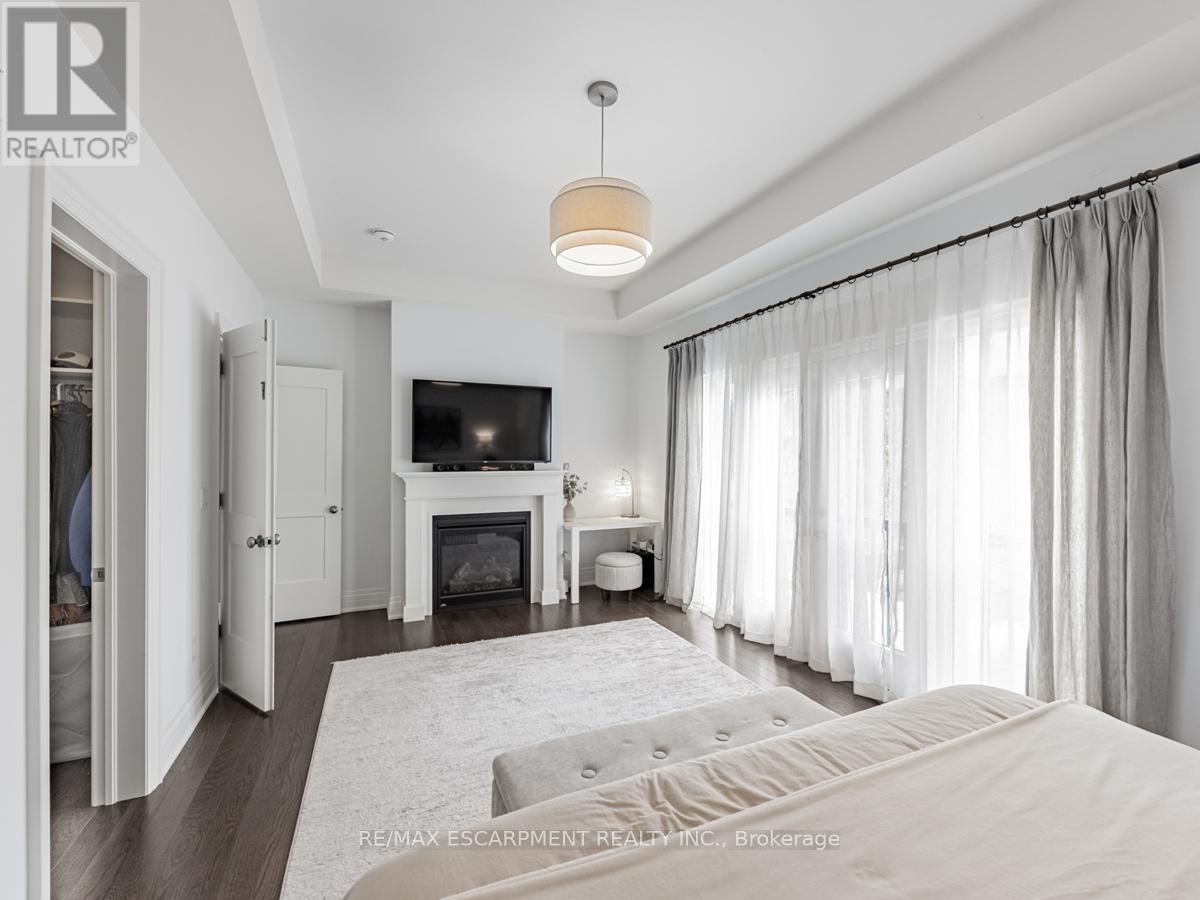 2541 Kate Common, Oakville, Ontario  L6L 0E9 - Photo 23 - W12212862