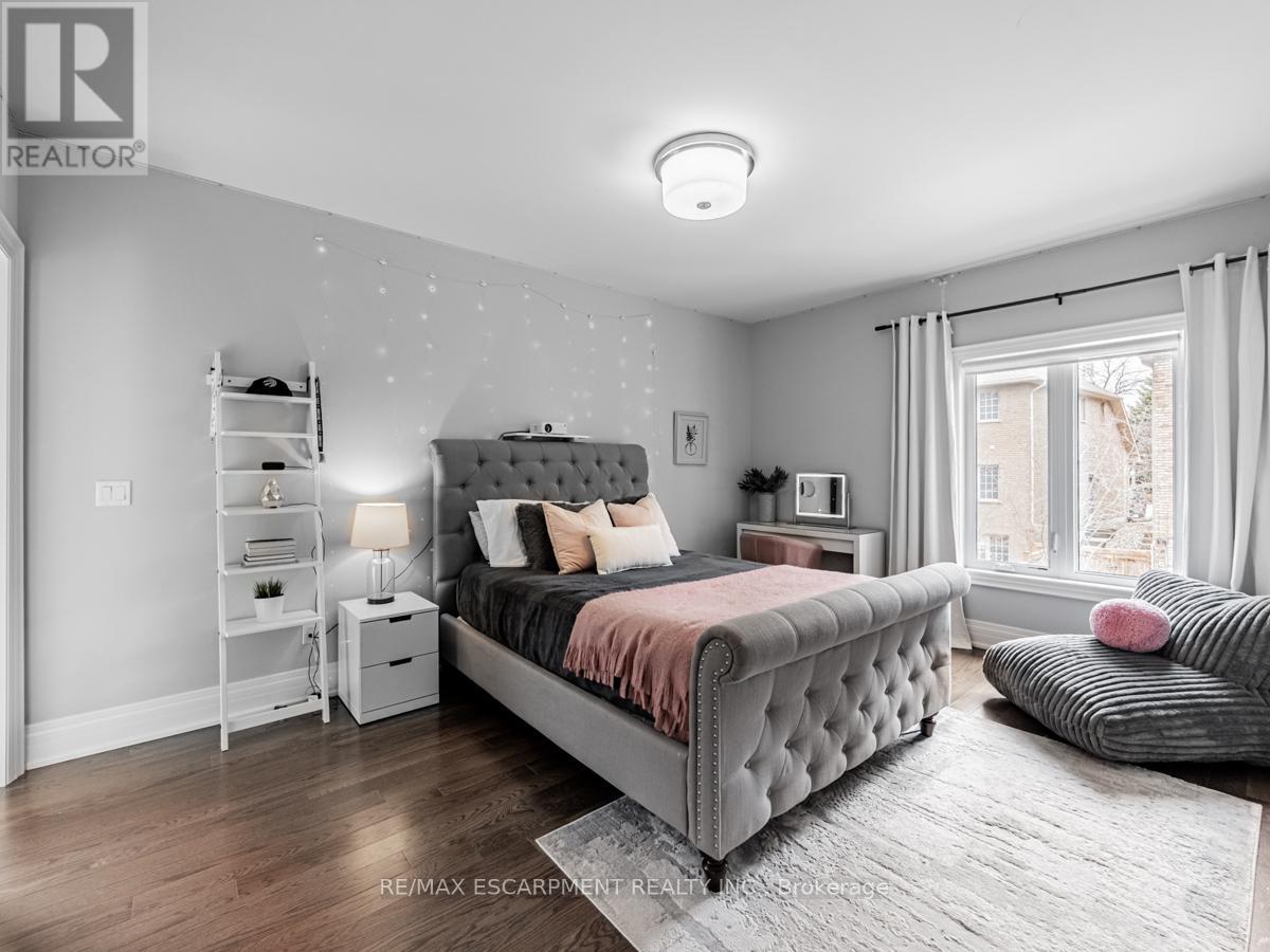 2541 Kate Common, Oakville, Ontario  L6L 0E9 - Photo 27 - W12212862
