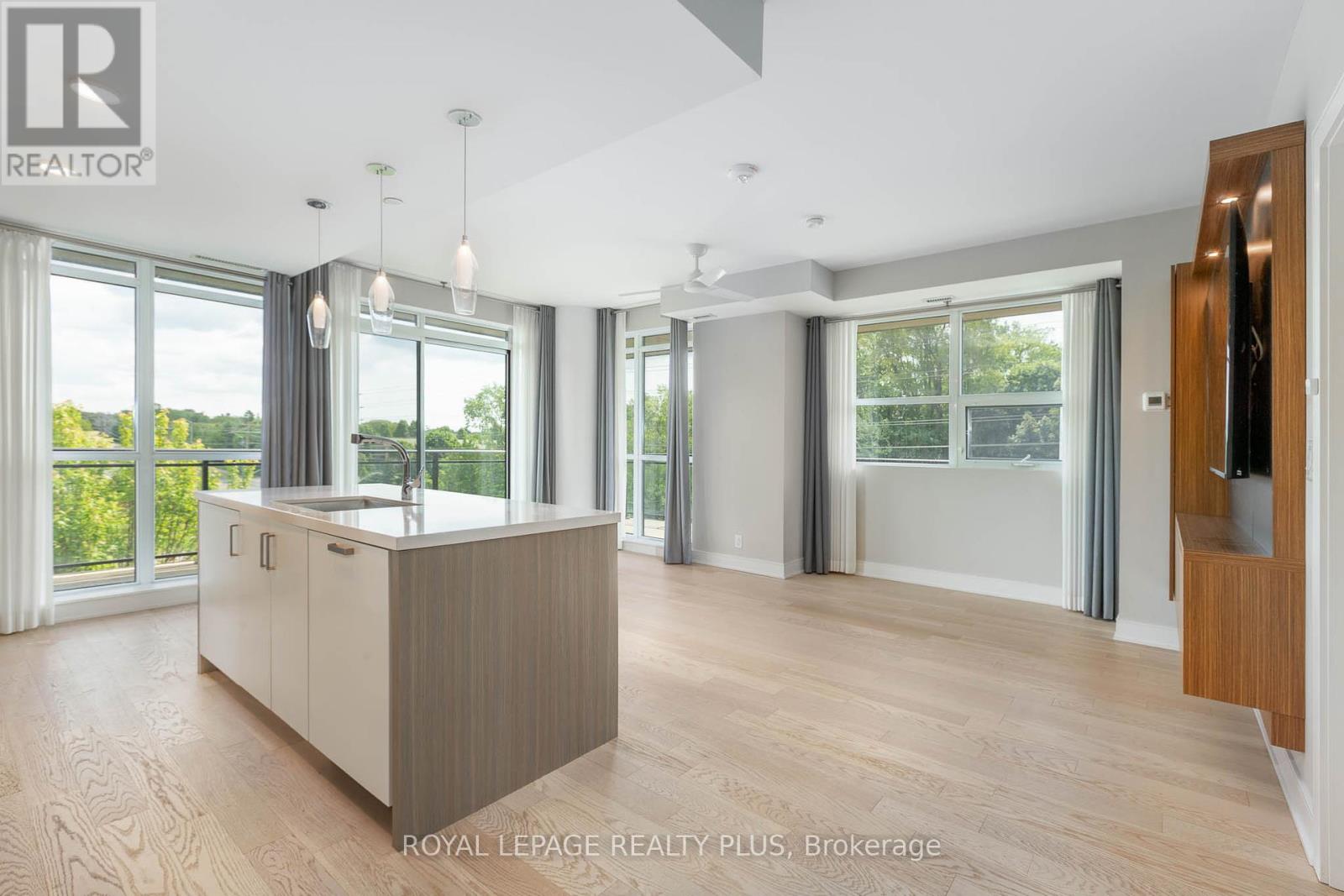 227 - 1575 Lakeshore Road, Mississauga, Ontario  L5J 0B1 - Photo 4 - W12216079