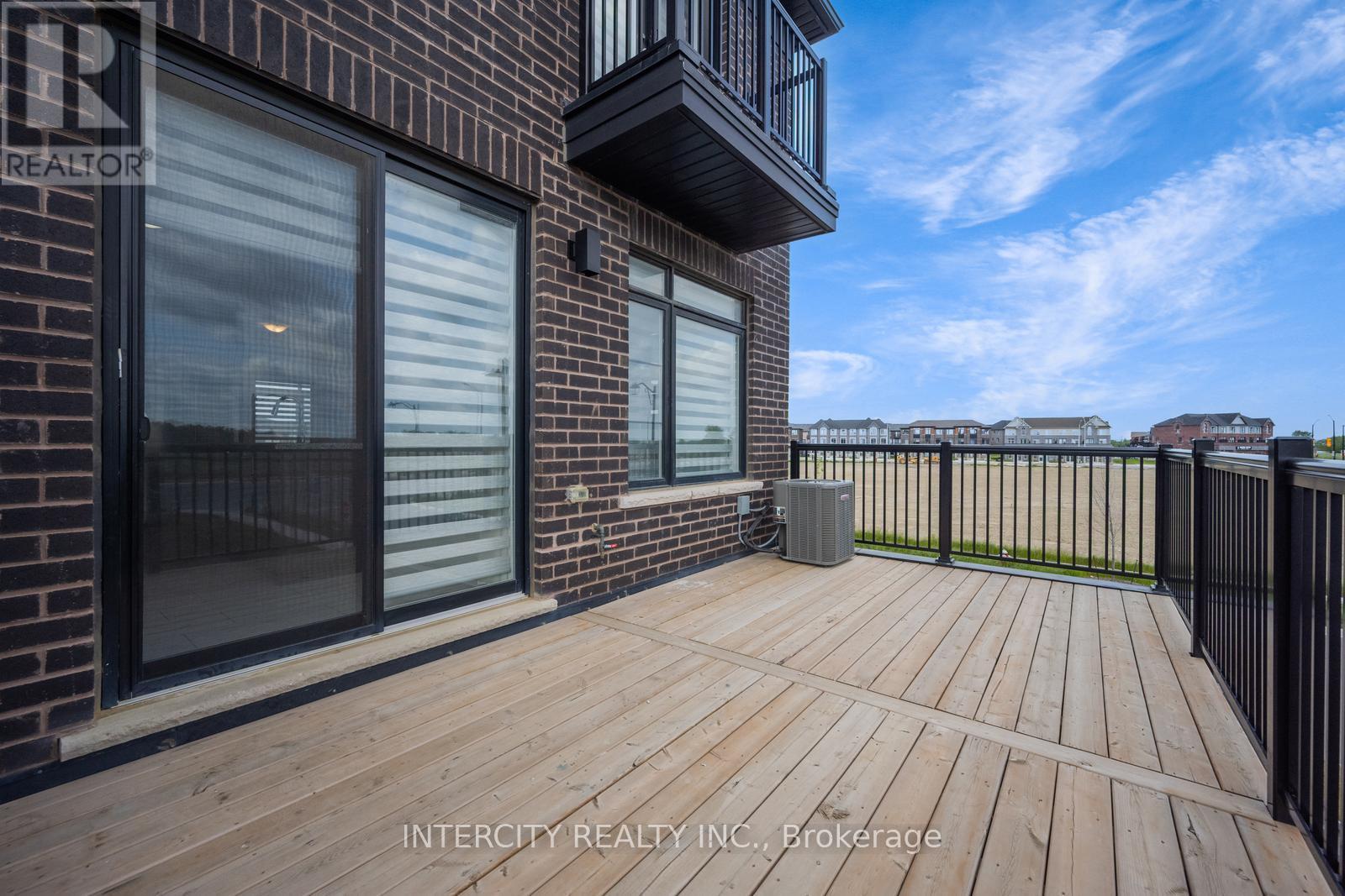 81 Minnock Street, Caledon, Ontario  L7C 4K8 - Photo 20 - W12216120