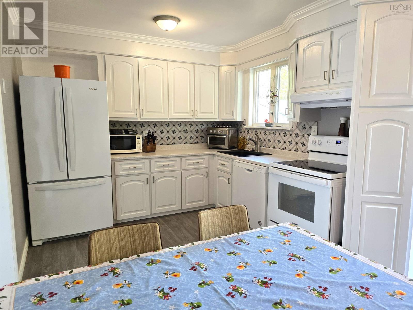 17 Afton Court, Dartmouth, Nova Scotia  B2V 1M2 - Photo 5 - 202514165