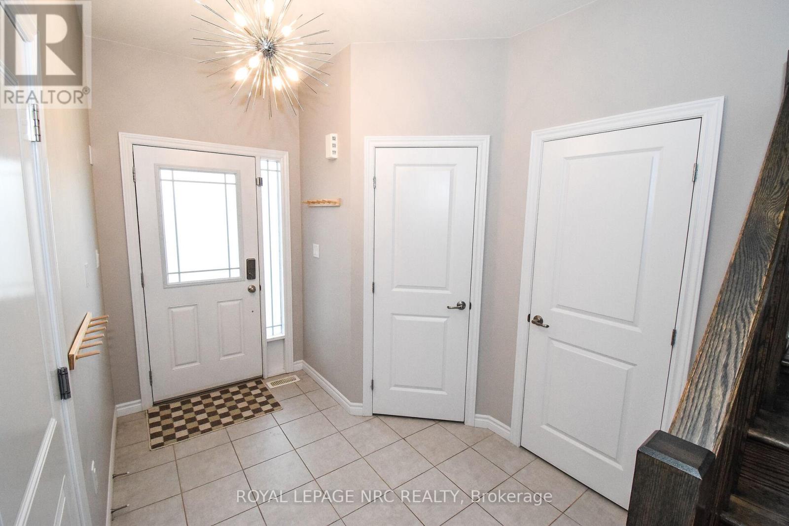 Property at 4062 THOMAS STREET image 5