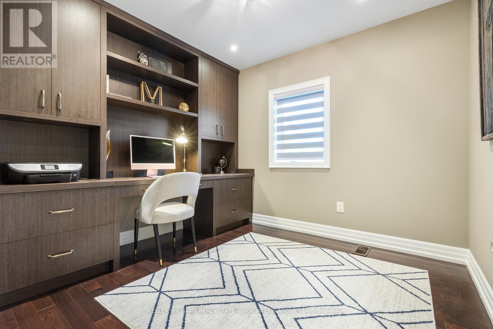 15a Elmwood Avenue N, Mississauga, Ontario  L5G 3J8 - Photo 29 - W12216401