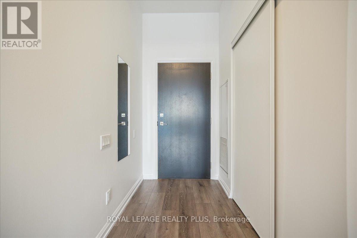 211 - 4208 Dundas Street W, Toronto (Edenbridge-Humber Valley), Ontario  M8X 0B1 - Photo 11 - W12216149