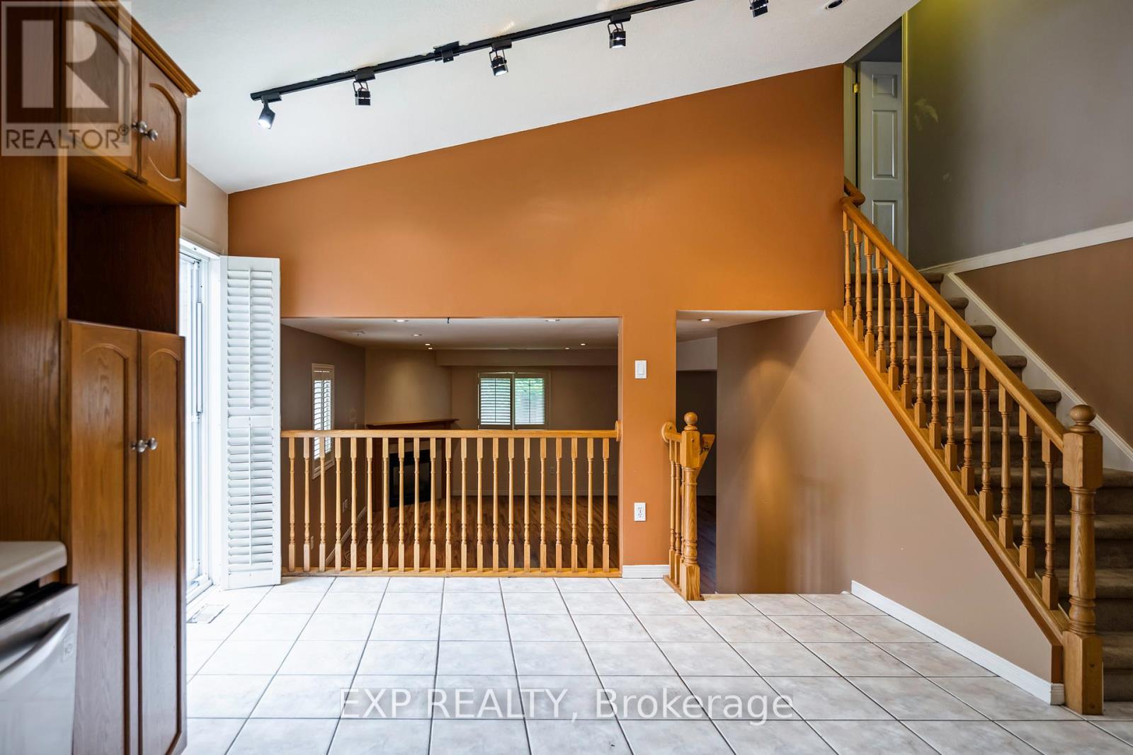 11 Palace Court, Orangeville, Ontario  L9W 5E6 - Photo 16 - W12216201