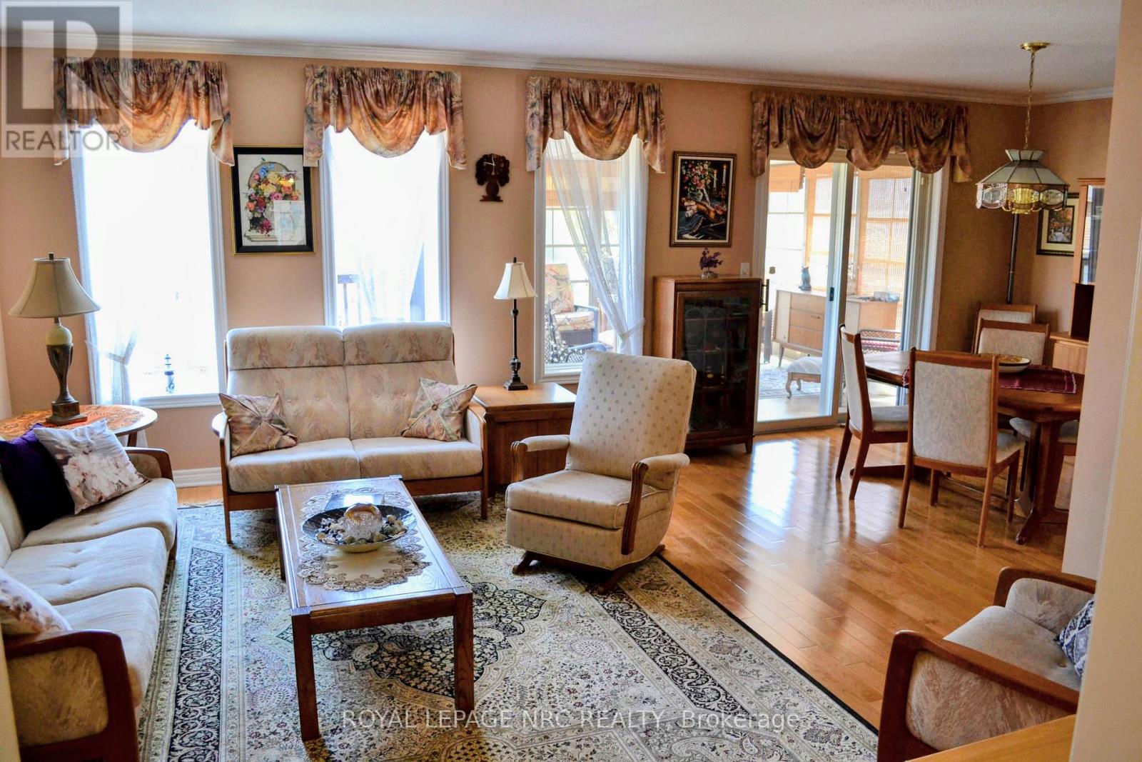 484 Balsam Street, Welland, Ontario  L3C 7G8 - Photo 5 - X12184943