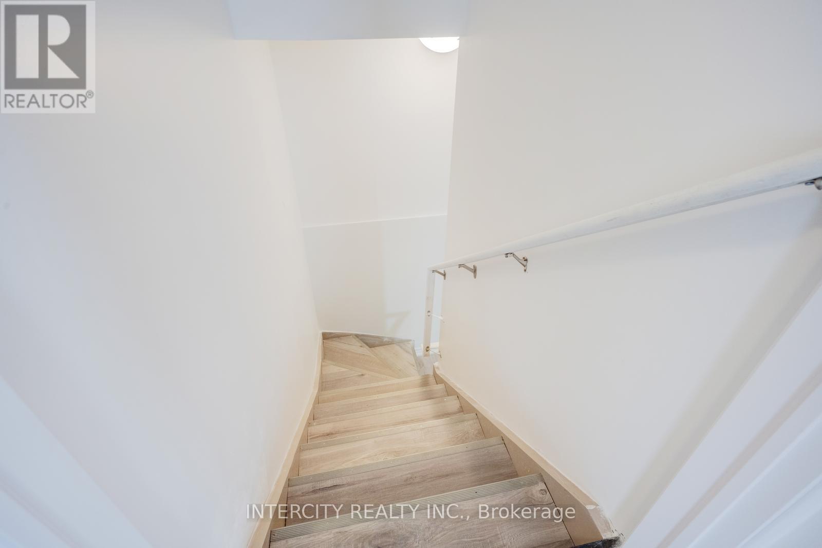 81 Minnock Street, Caledon, Ontario  L7C 4K8 - Photo 37 - W12216120