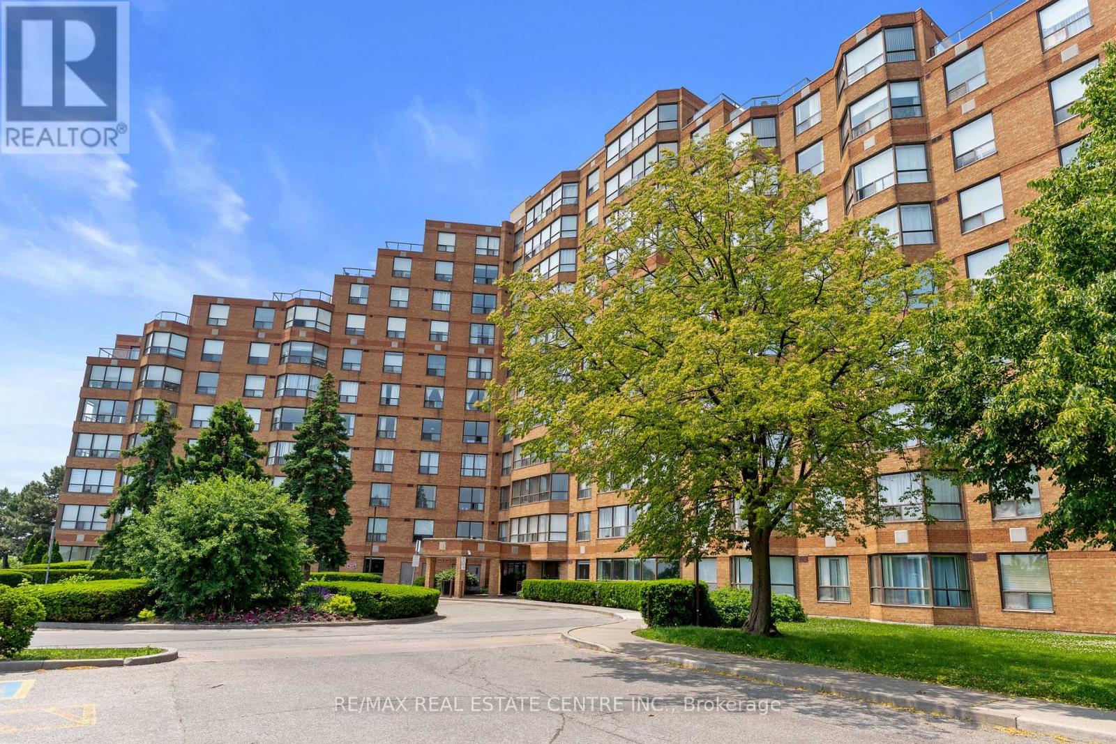 110 - 6 Humberline Drive, Toronto, Ontario  M9W 6X8 - Photo 2 - W12216402