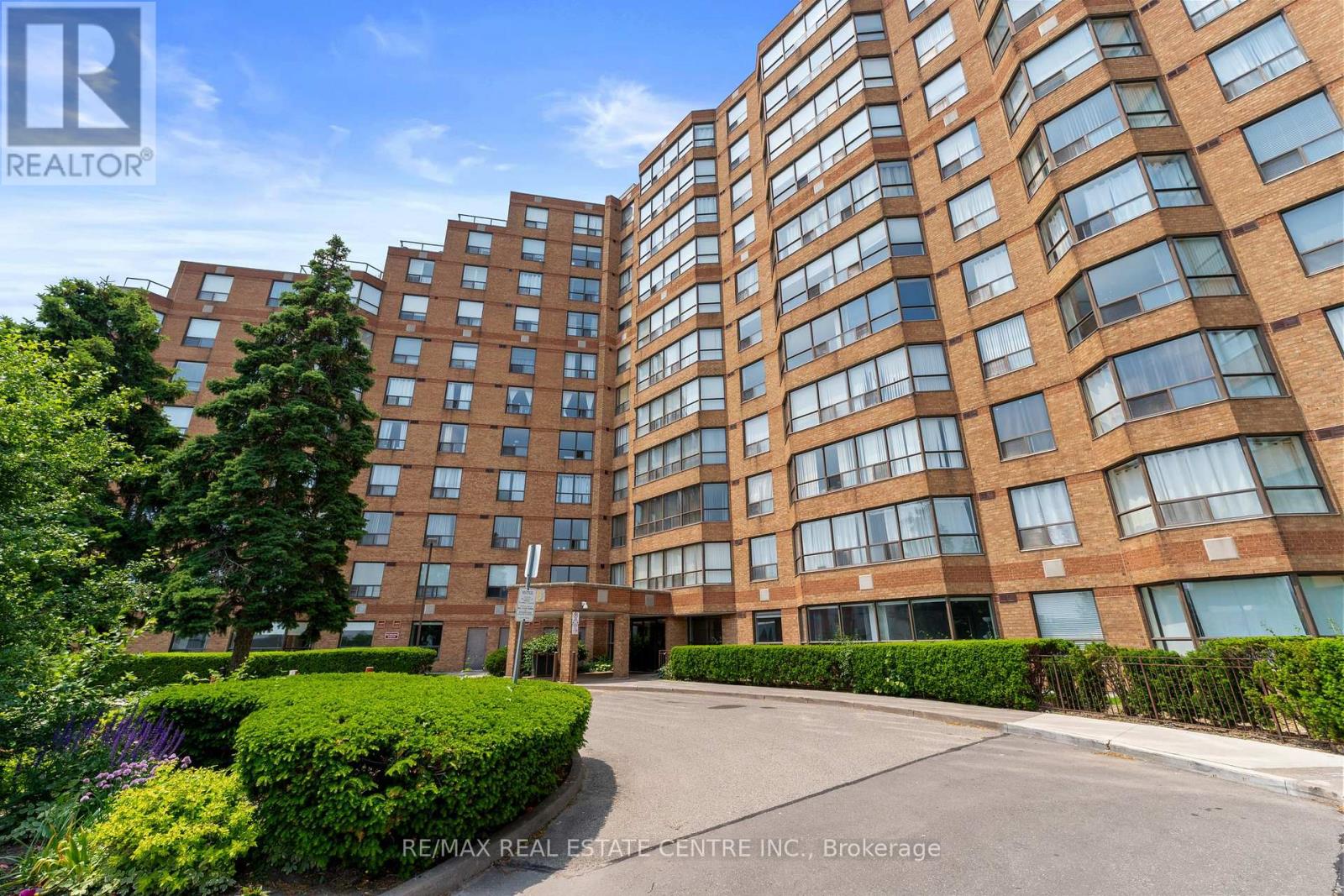 110 - 6 Humberline Drive, Toronto, Ontario  M9W 6X8 - Photo 1 - W12216402